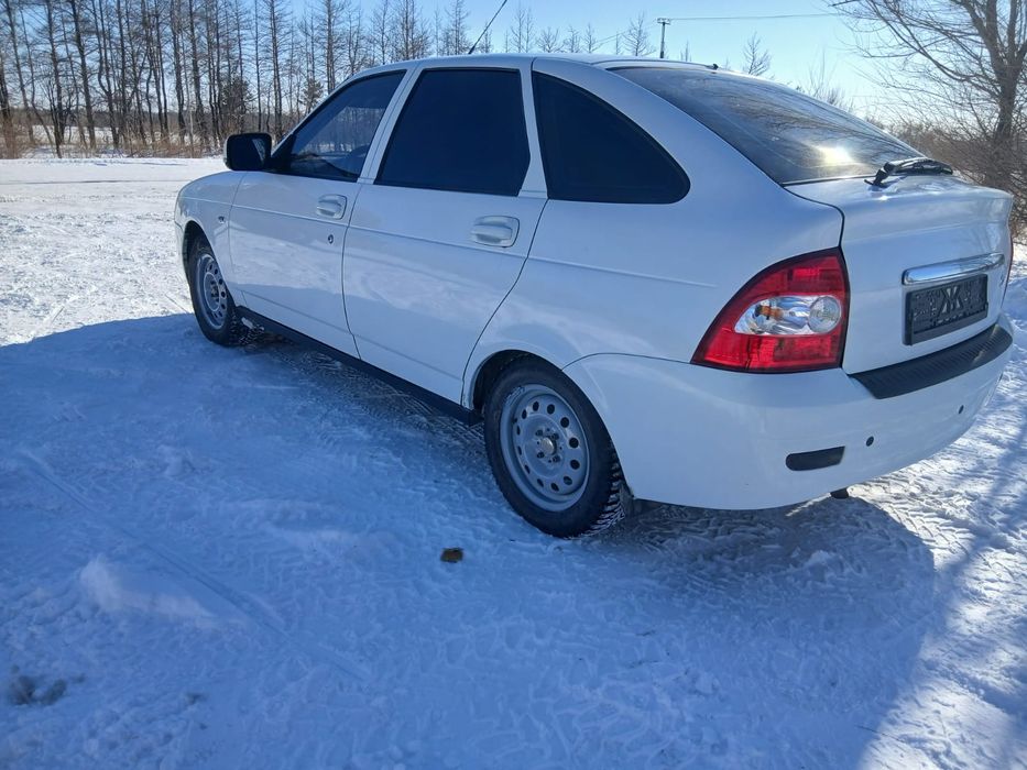 Приора хэтчбек .