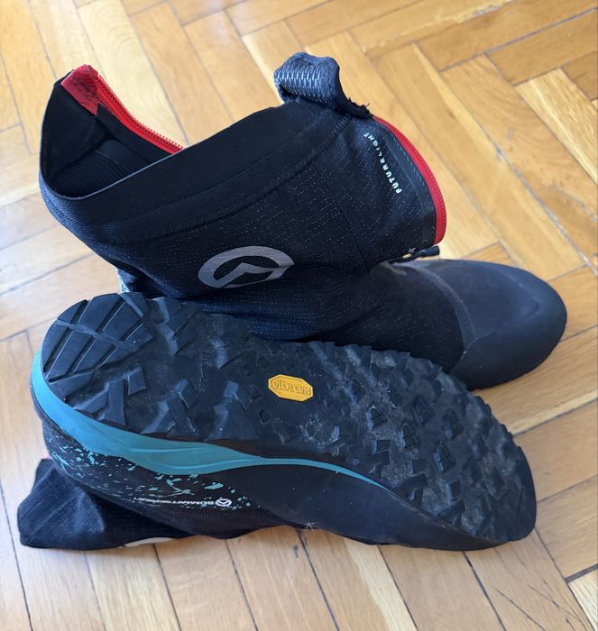 The North Face Summit Cayesh Futurelight