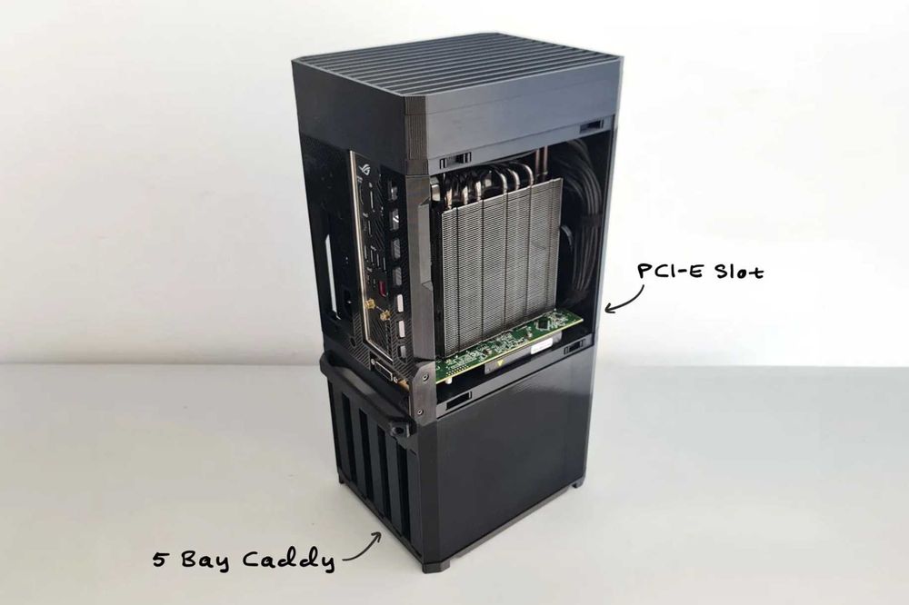 Carcasa NAS Modulara up to 3x2.5' + 10x3.5'