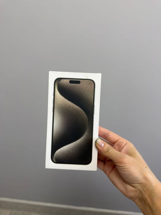 Продам Айфон 15 про макс 512 гб