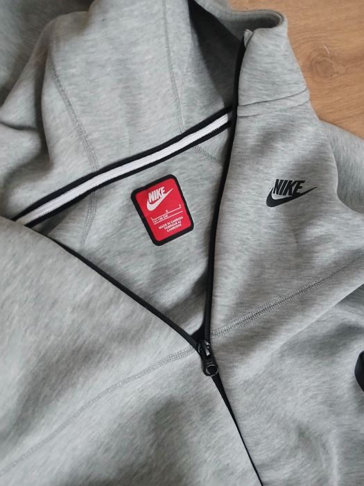 Nike Tech Fleece 2025
