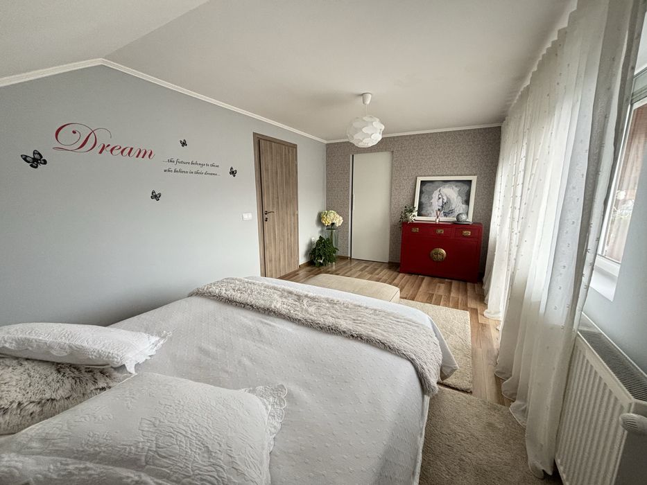 Casa de vânzare în Petresti