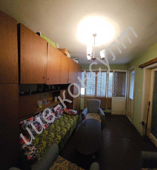 Тристаен апартамент с Гараж до Гимназия по САГ, гр. В. Търново