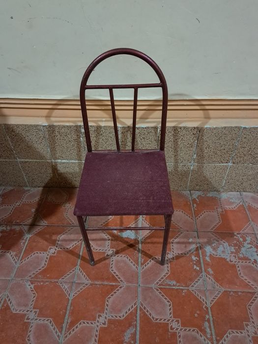 Stullar sotiladi. 60000