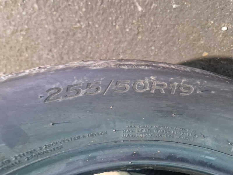 4 Hankook R19 235/55/-255/50
спорт пакет летни гуми DOT1422