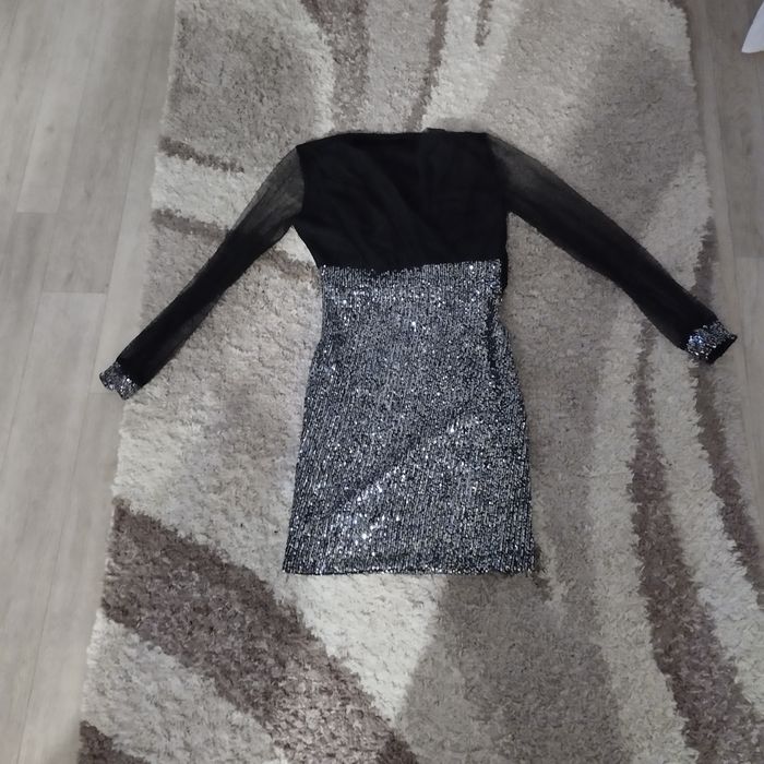 Платье блестящее