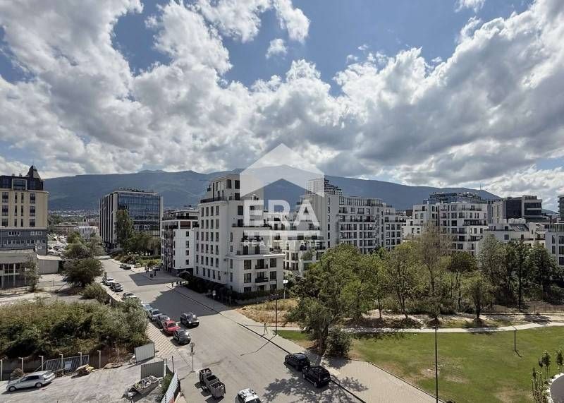 Южен апартамент с 4 спални в непосредствена близост до Ловен парк