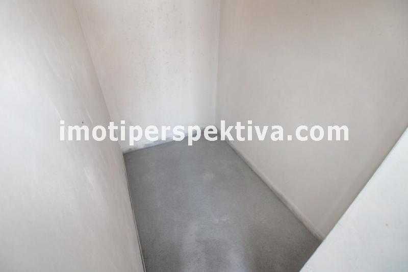 Продава се Тристаен апартамент в Пловдив, Остромила - 96 кв.м за 1092 €/кв.м - Снимка #8