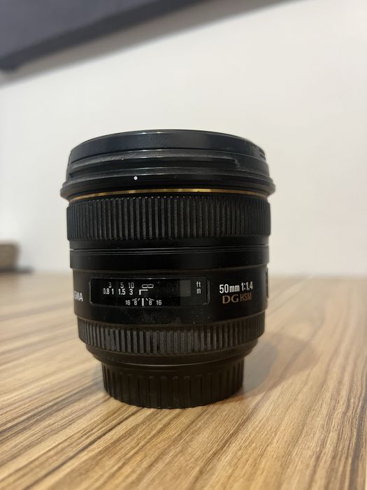 Объектив для Canon: Sigma 50mm, 1:4