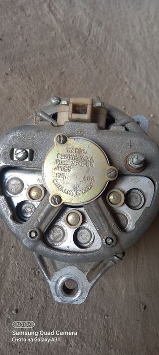 Продам генератор на москвич