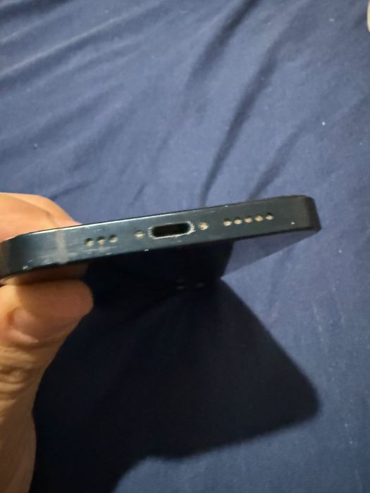 Iphone 13 128 Gb pret negociabil nu trimit în țara