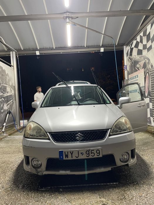 SUZUKI Liana