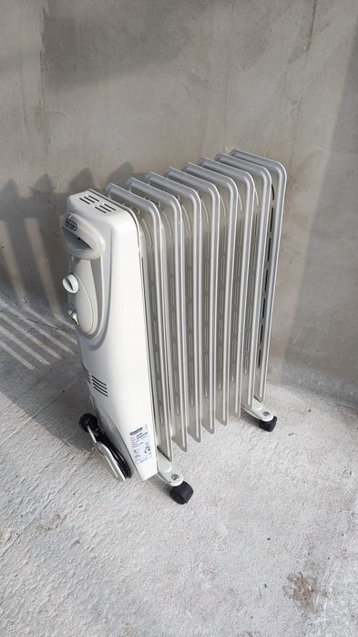 маслен радиатор Делонги