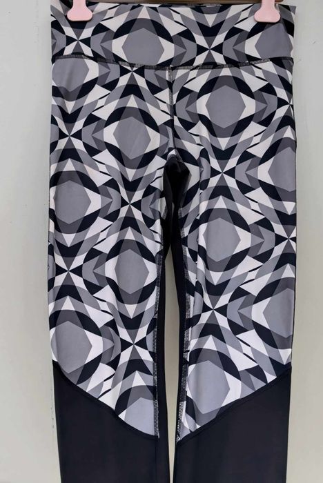 Adidas оригинален дамски клин Л размер нов