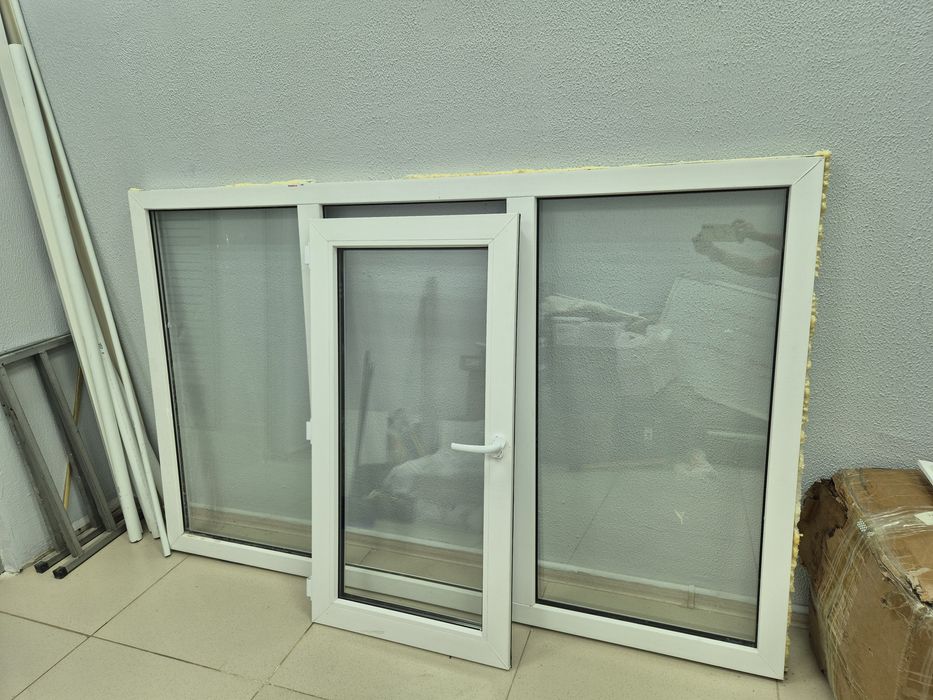 Продам пластиковое окно
