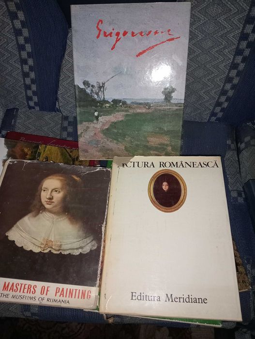 Vând albume Romania