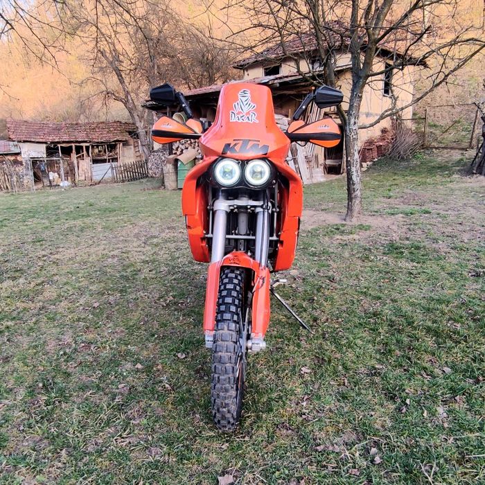 KTM 640 Adventure 
Година на производство: 2005
Сменени неща по