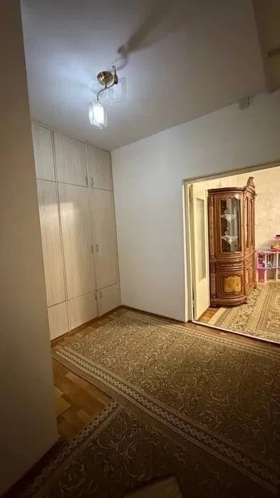 Продается 3х ком.кв. 3/2/5 Сергели 1