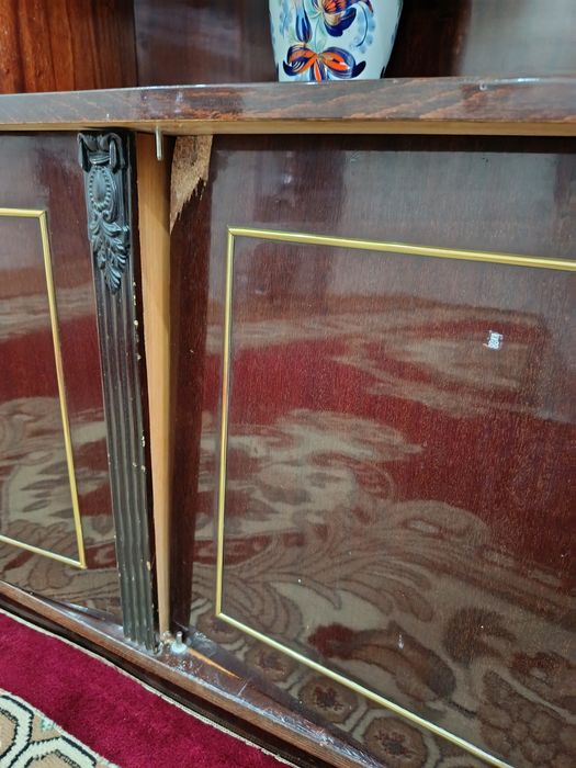 Стенка шкаф лакированый