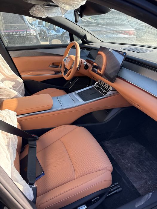 ByD Han L 701 Qora 2025 ND-40