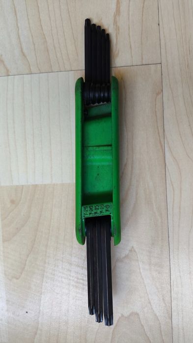 Ключ Stanley Г-образен Torx комплект TX9 -TX40 мм. 8 бр