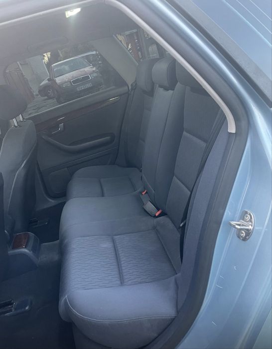 Interior A4 B7 textil in stare excelenta