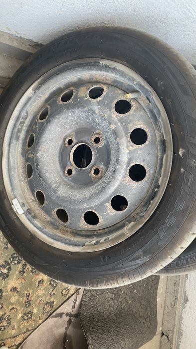 Шины летние 185/55 R15 Viatti Strada