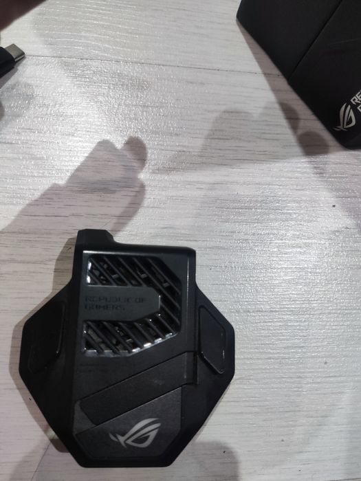 Продам комплект от Asus rog phone 5