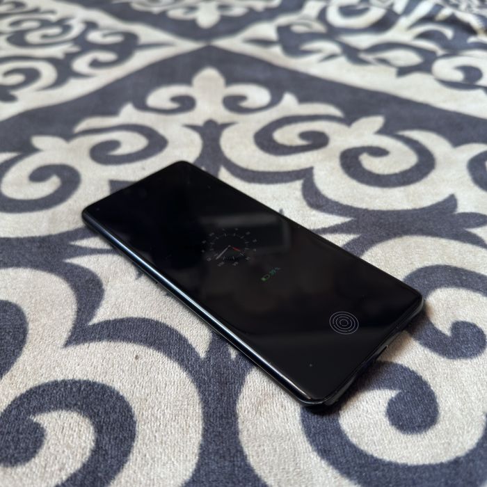 Oneplus 9 pro 8/256 СРОЧНО!!!