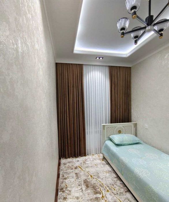 Продается квартира.Юнусабад-18 Чайка, клиника Ихлос 2в3\4\4