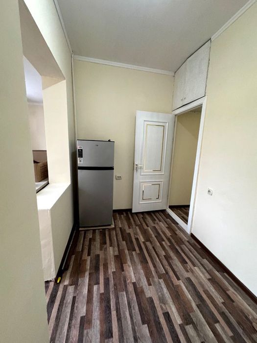 Сергели 7 да 1 хонали уй арендага берилади хамма нарсаси бор