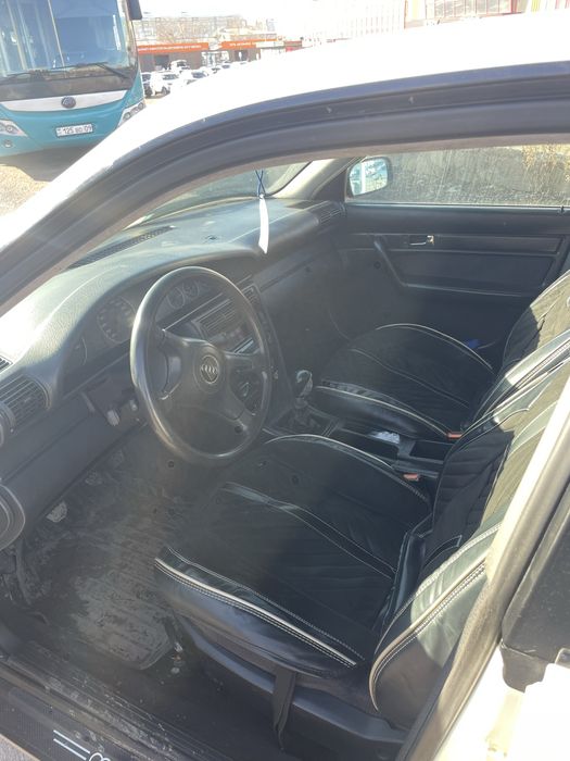 Ауди 100 2.3 корбиратор 1992г