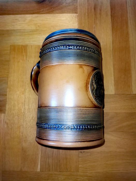 Халба бира огромна керамична капак традиционна ръчна изработка 2,5 л.