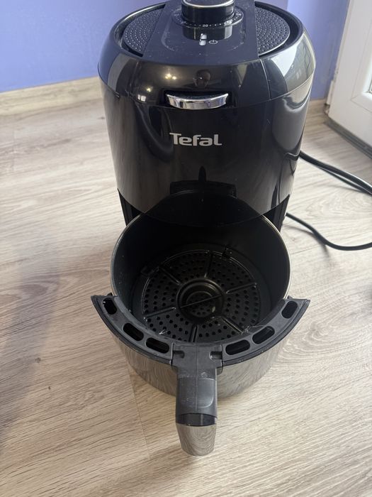 Уред за здравословно готвене Air Fryer Tefal