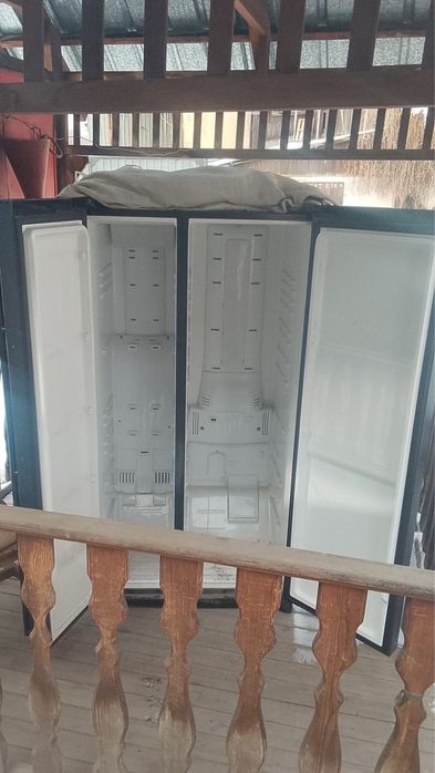 Холодильник Samsung двустврочатый