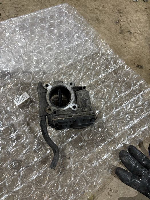 Mazda 5 2.0d 2007 година Дросел Клапа