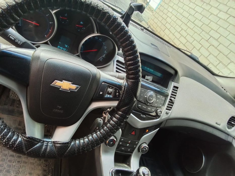 Продам Шевроле Круз