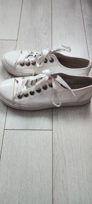 Дамски гуменки 39 номер