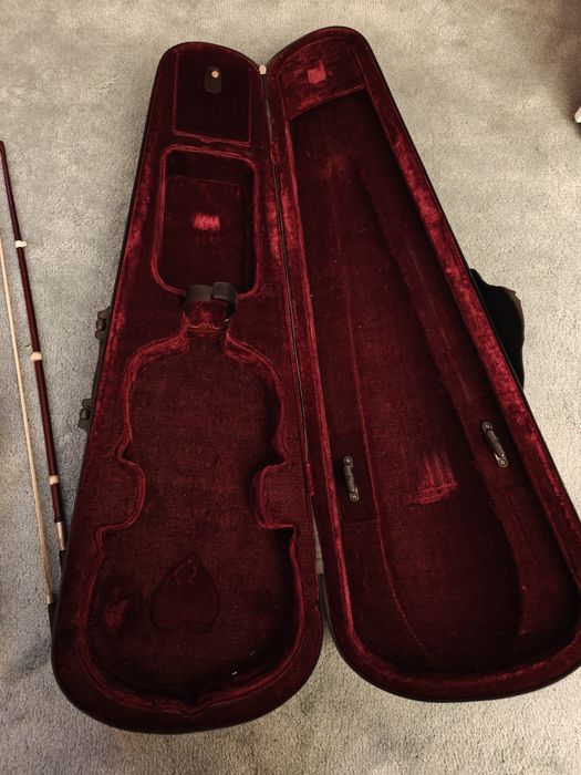 Vioară ca și nouă