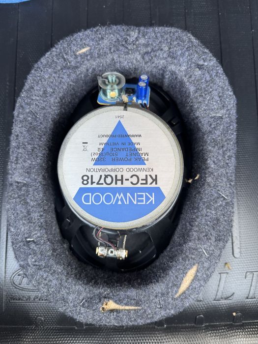 Pioneer usilitel kenwood 718 kalonka simlari