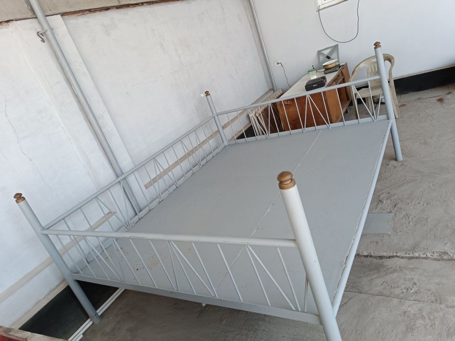 Тапчан полностью металлический 2.5х2.0м для дачи,дома и т.д