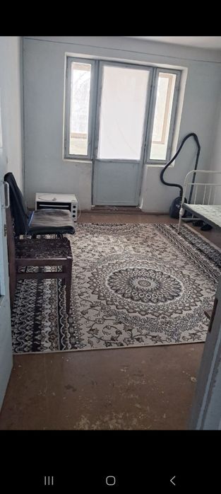 Ivanovskiy, 4 qavatli uy 2 chi qavatida ,urta podyezdda, 3 xonali