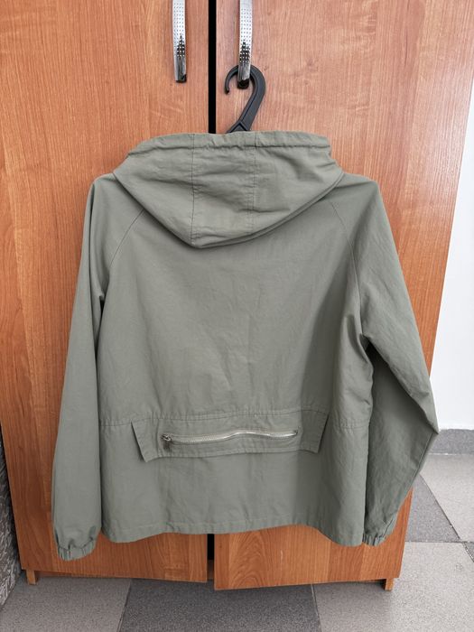 Женская ветровка