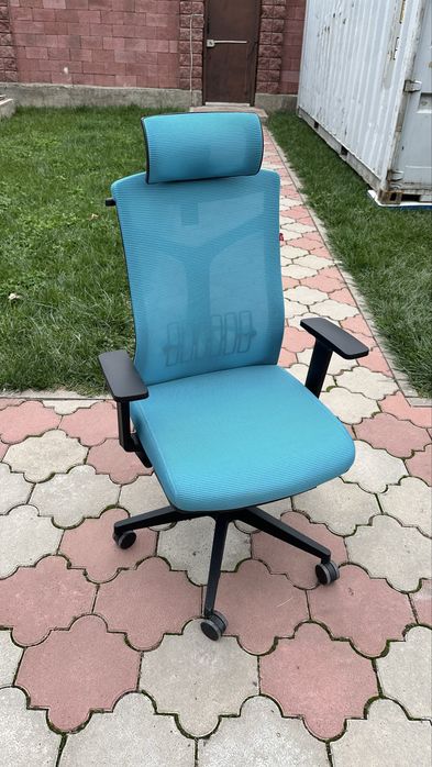 Офисные кресла распродажа