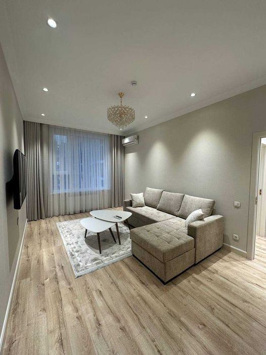 Продается квартира с ремонтом ЖК Botanika SAroyi