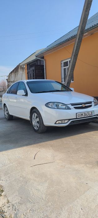 Gentra arenda variantga beriladi. 2000$ 38 oy 300$ dan beriladi