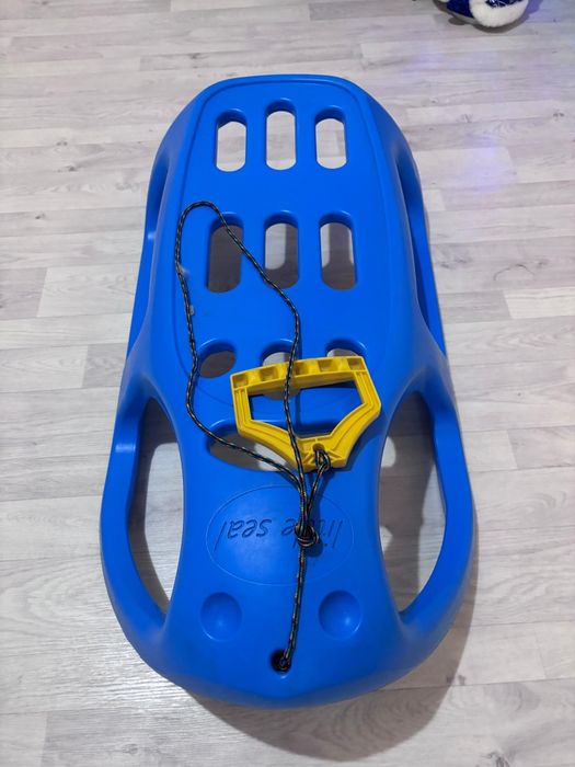 Продам санки 2 шт