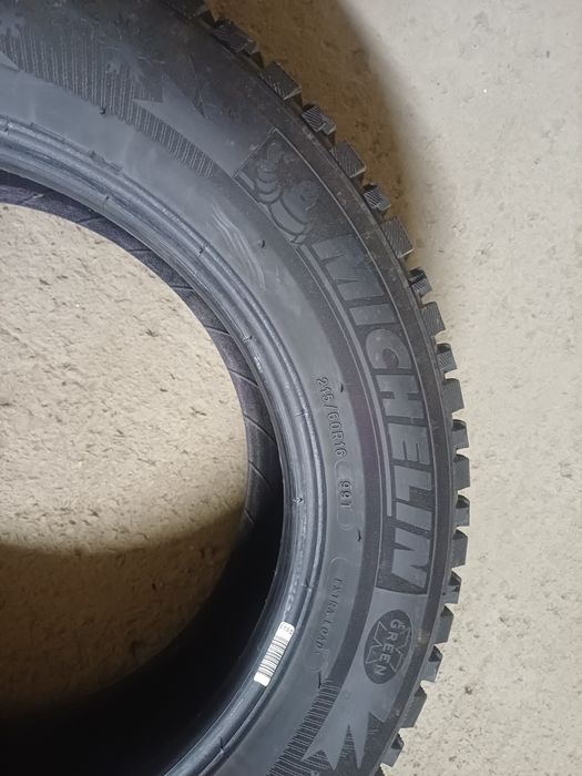 Продам зимние шины R16
