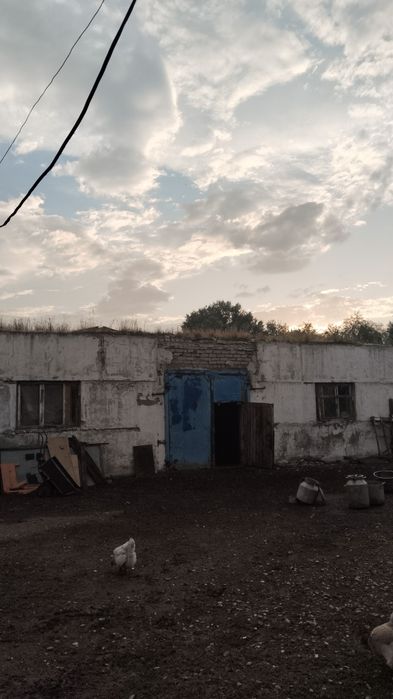 Продам базу с домом