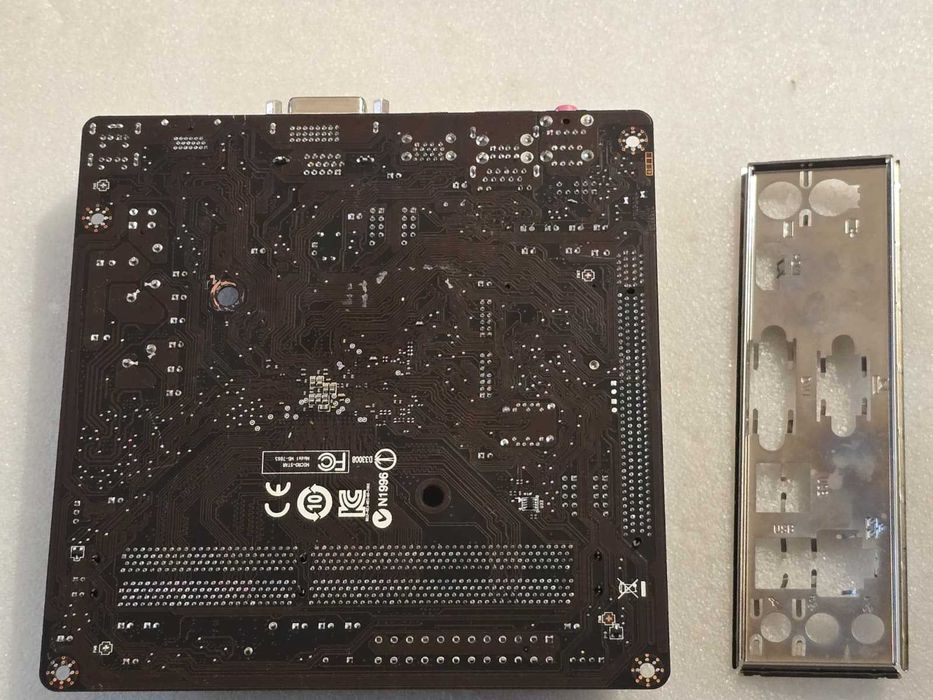 Placa de baza MSI AM1I, Socket AM1 + procesor AMD AMD Athlon 5350